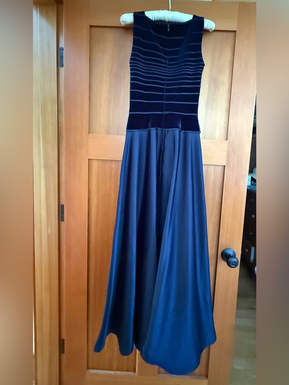 Tadashi Shoji Navy and Dark Navy Sleeveless Evening Gown